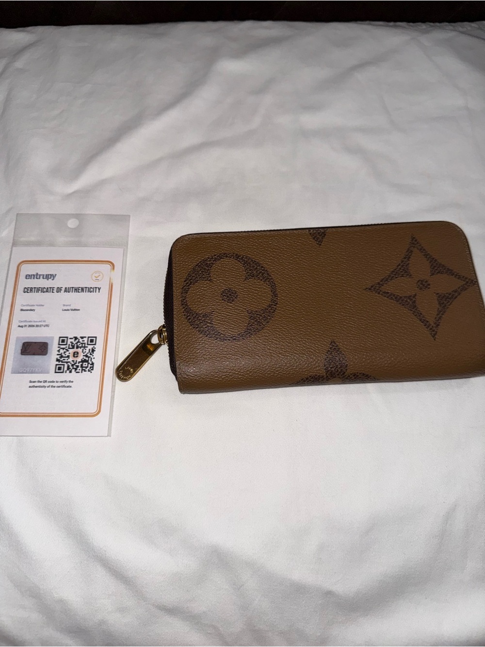 Louis Vuitton Giant Reverse Monogram Zippy Wallet